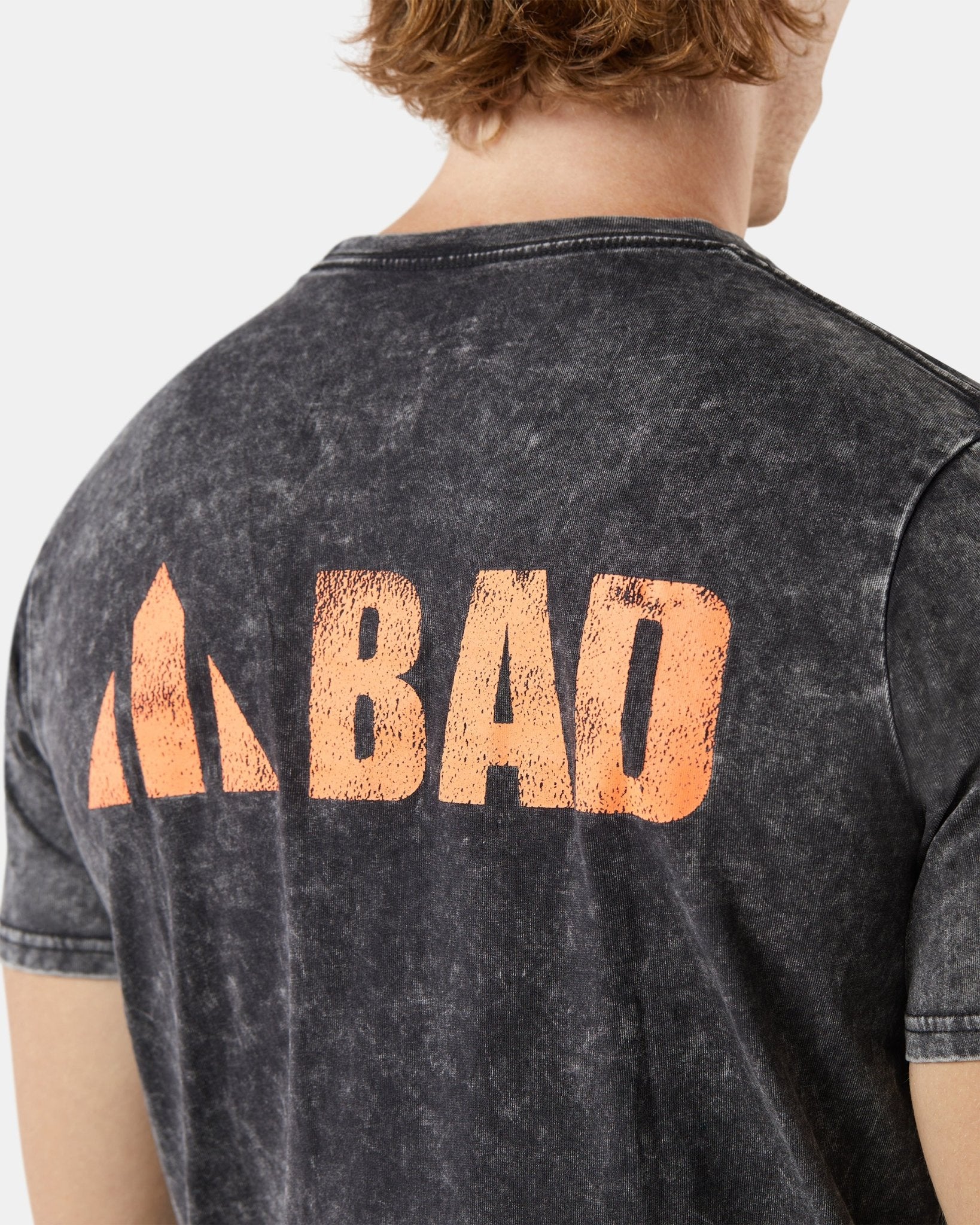 BAD TRADEMARK™ ACID WASH S/S T-SHIRT
