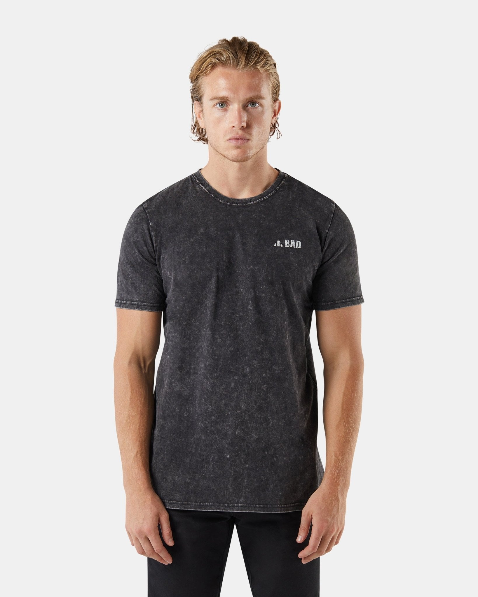 BAD TRADEMARK™ ACID WASH S/S T-SHIRT