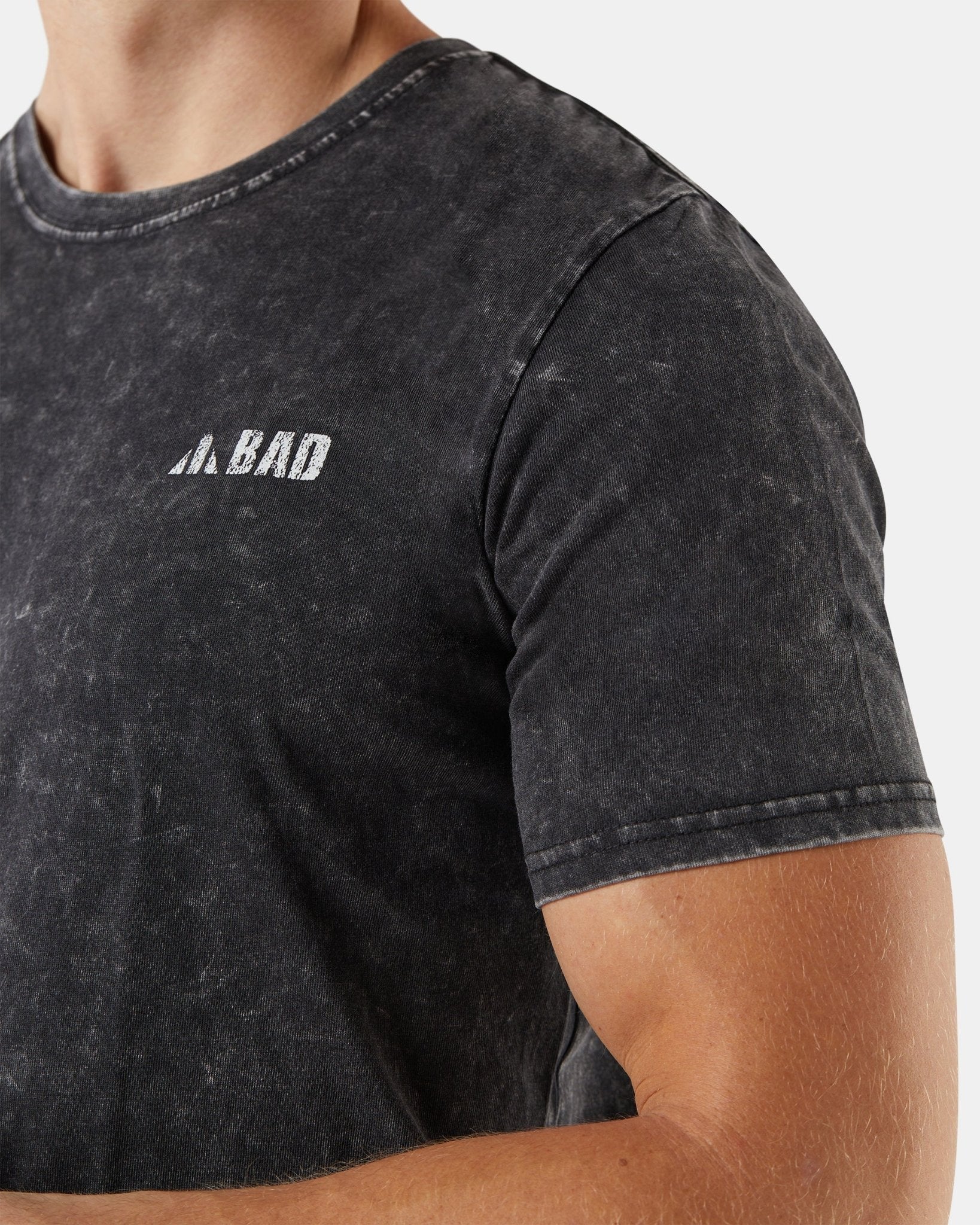 BAD TRADEMARK™ ACID WASH S/S T-SHIRT