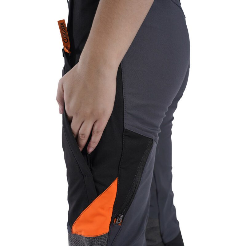 clogger-ascend-gen2-womens-chainsaw-pants-pocket.jpg